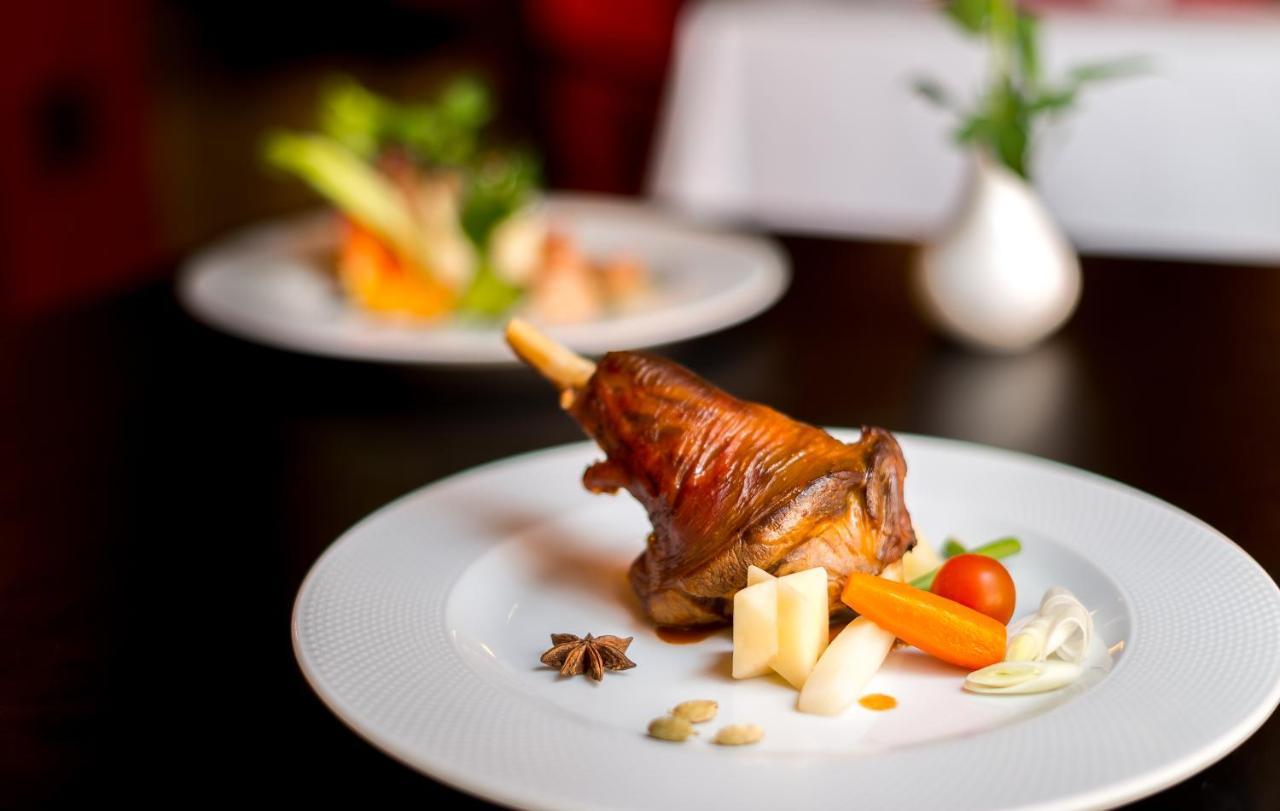 Farah Rabat Hotel Bagian luar foto A duck confit
