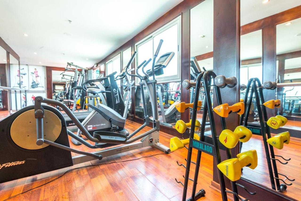 Farah Rabat Hotel Bagian luar foto The gym at the hotel