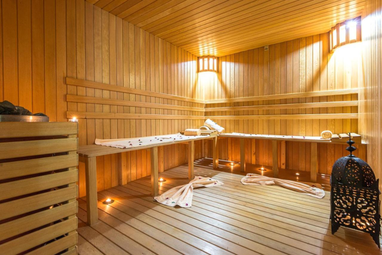 Farah Rabat Hotel Bagian luar foto A Finnish sauna