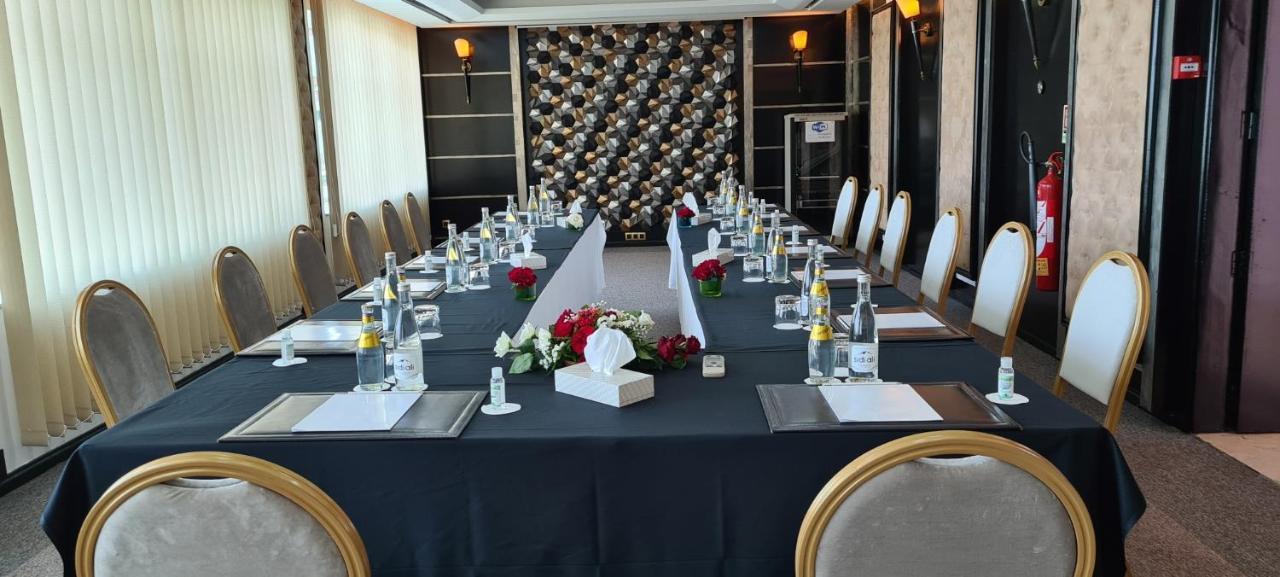 Farah Rabat Hotel Bagian luar foto The 2016 meeting of the International Association of Students in Economics