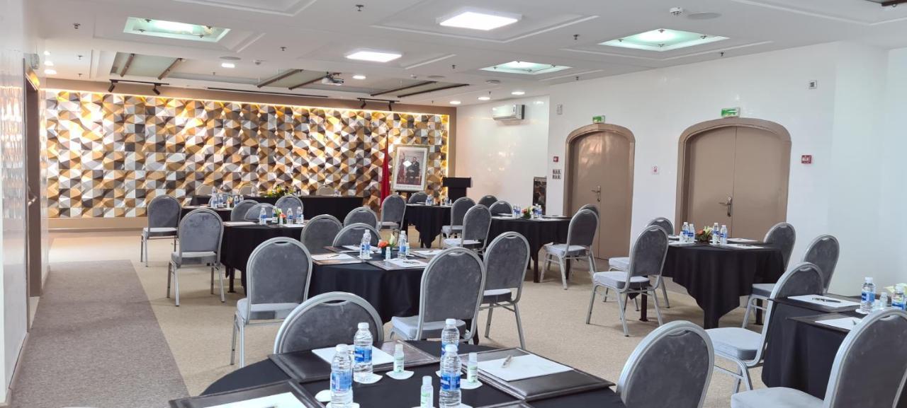 Farah Rabat Hotel Bagian luar foto The 2018 conference