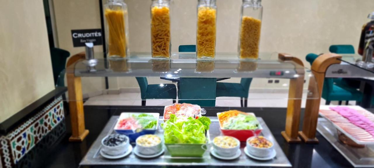 Farah Rabat Hotel Bagian luar foto Pasta bar