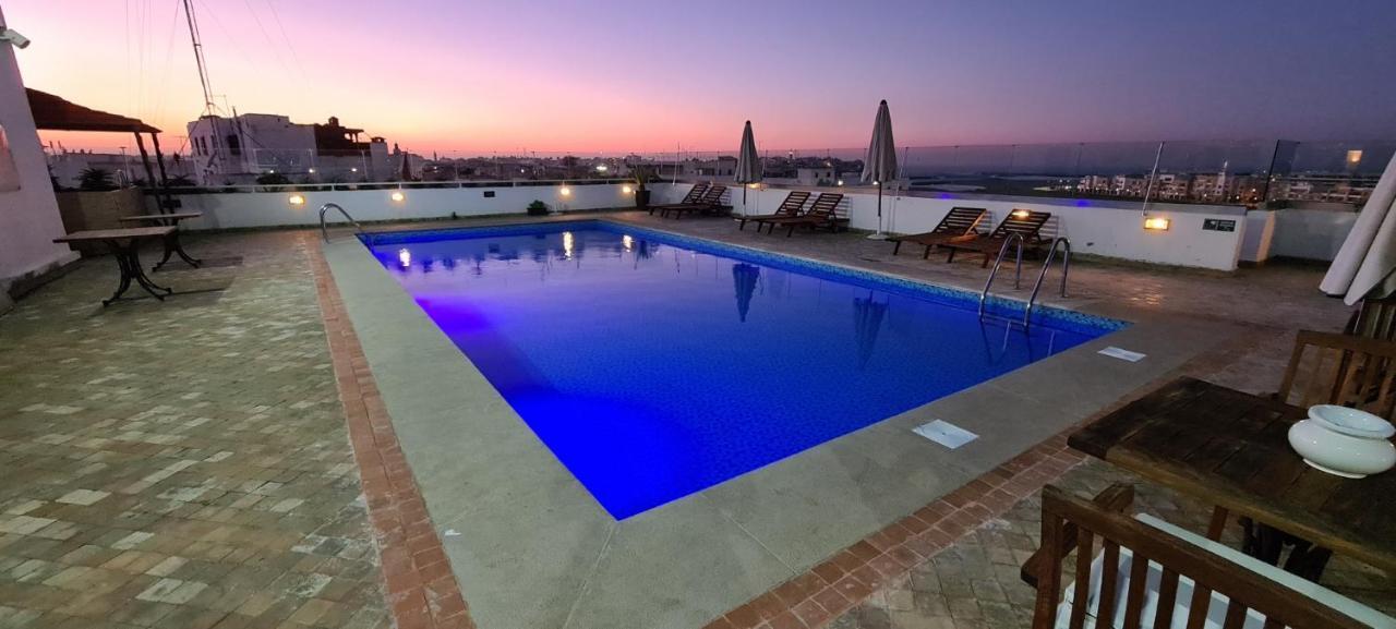 Farah Rabat Hotel Bagian luar foto Rooftop pool