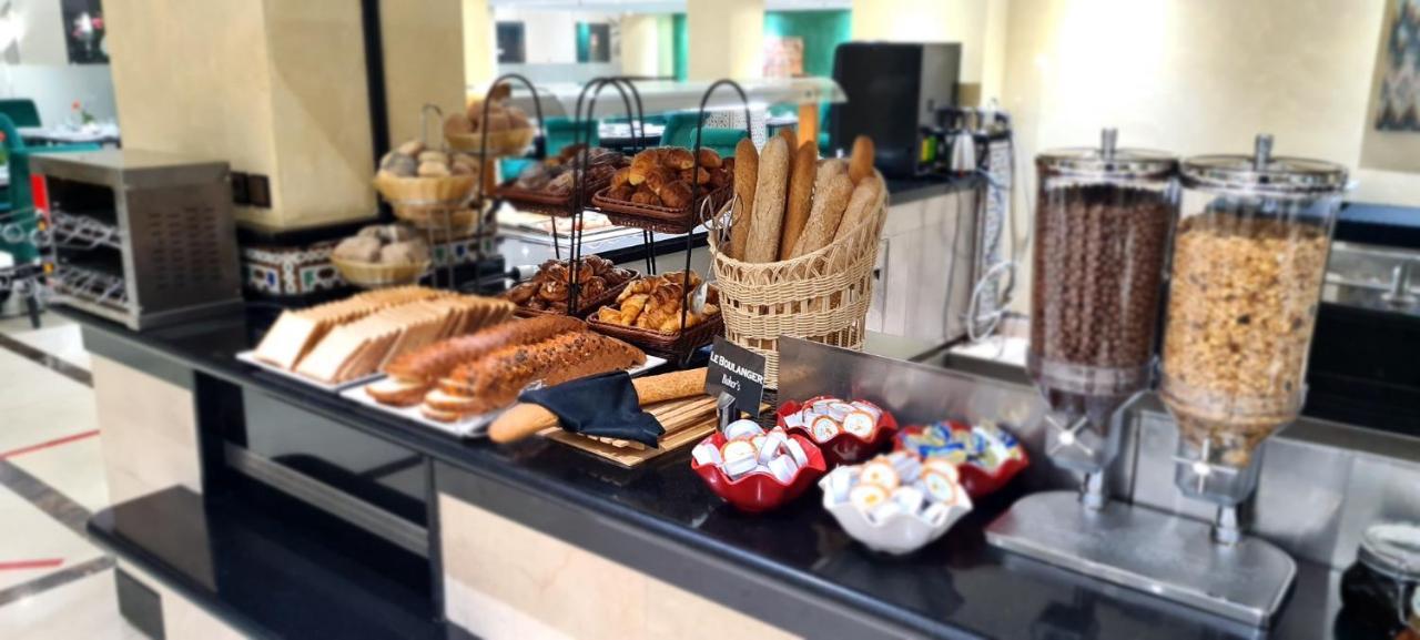 Farah Rabat Hotel Bagian luar foto A typical breakfast buffet