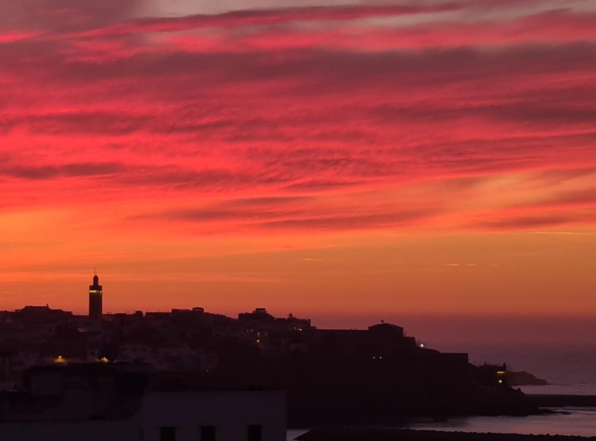 Farah Rabat Hotel Bagian luar foto Sunset over Essaouira