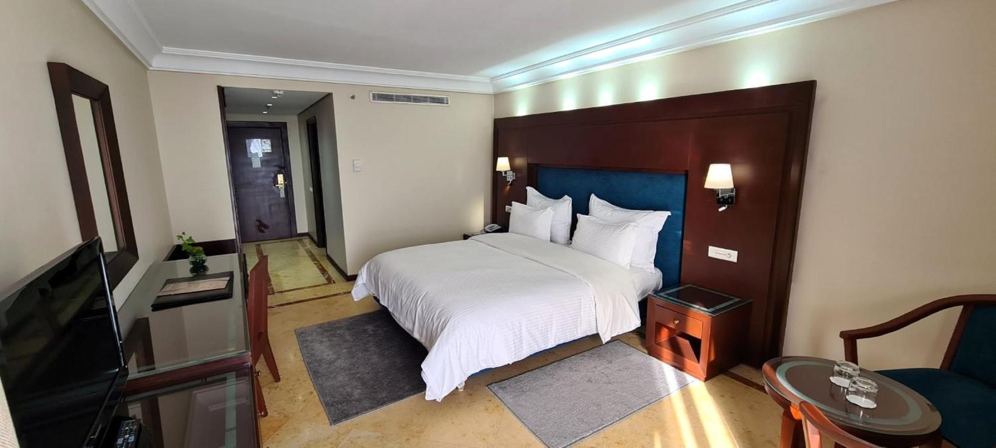 Farah Rabat Hotel Bagian luar foto A room at the hotel